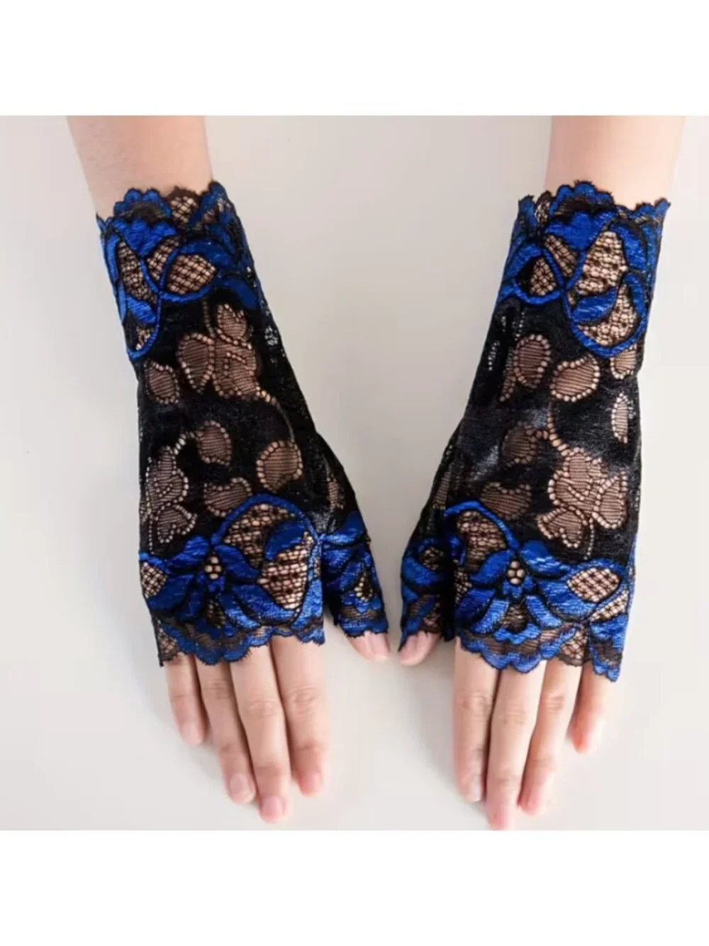Elegant Black & Blue Floral Lace Fingerless Gloves – Sexy Sheer Mesh Half-Finger